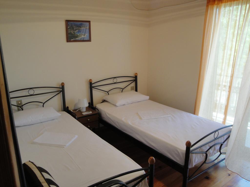 Paschos Rooms Sivota  Room photo
