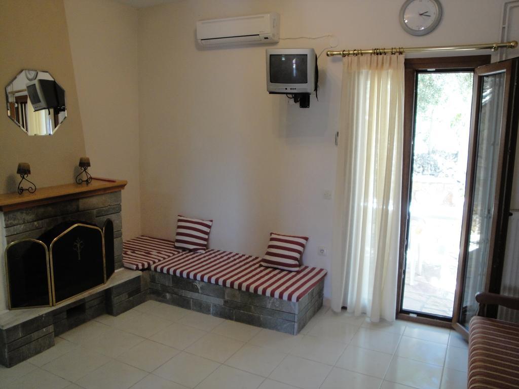 Paschos Rooms Sivota  Room photo